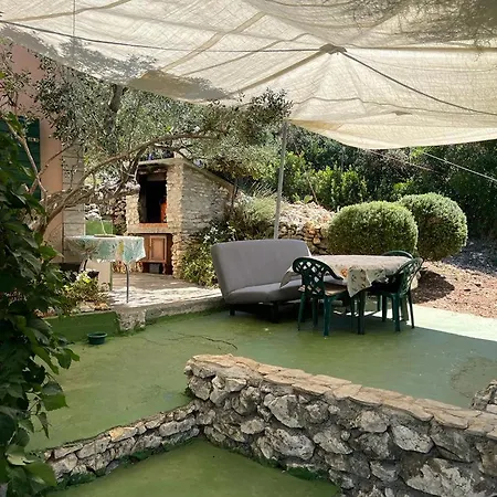 بيت للعطل Kuca Za Odmor Ana *